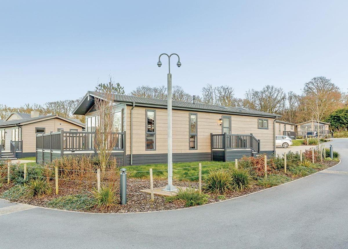 Hawkchurch Resort And Spa Exterior photo